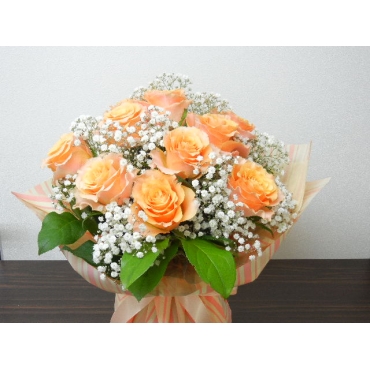 花キューピット加盟店 店舗名：平田花園
フラワーギフト商品番号：900479
商品名：バラのスタンディングブーケ